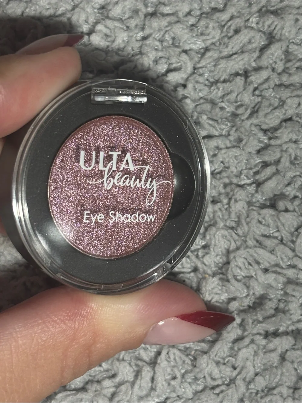 Ulta Beauty Shimmer Single Eyeshadow in shade BEAUTY JUNKIE 💗 🆕